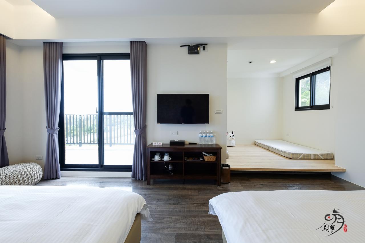 Moonlit Seaview Homestay Тонхэ Экстерьер фото