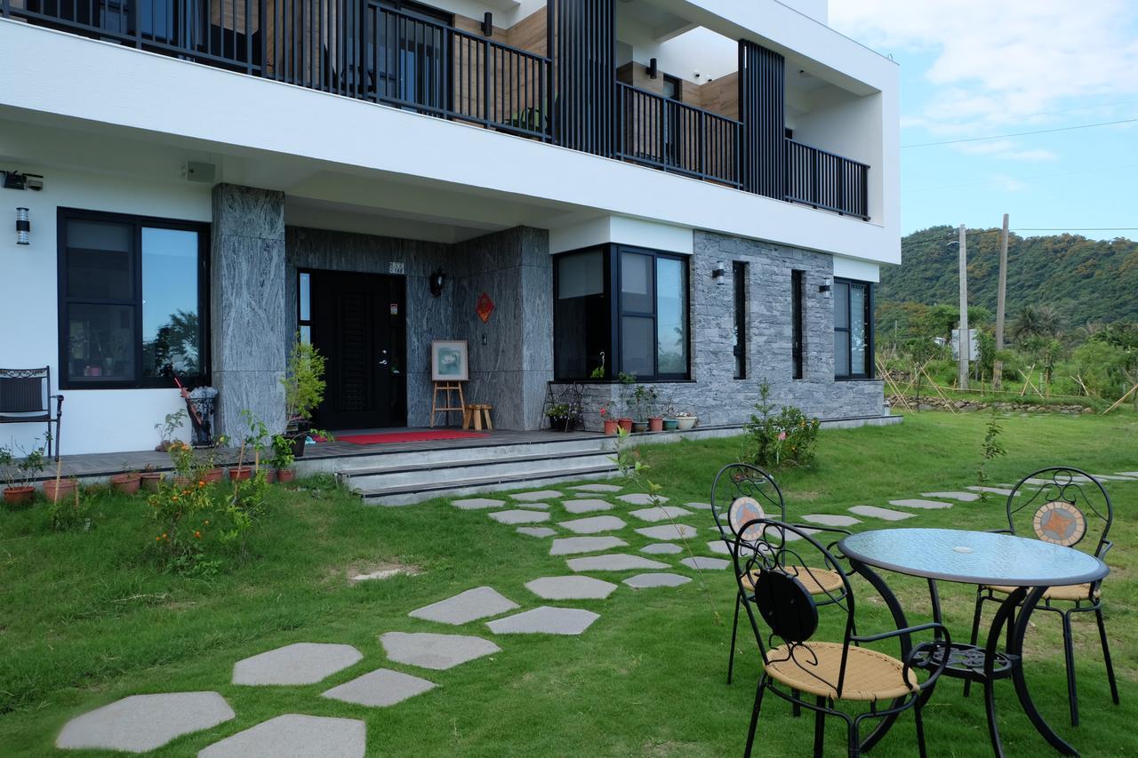 Moonlit Seaview Homestay Тонхэ Экстерьер фото