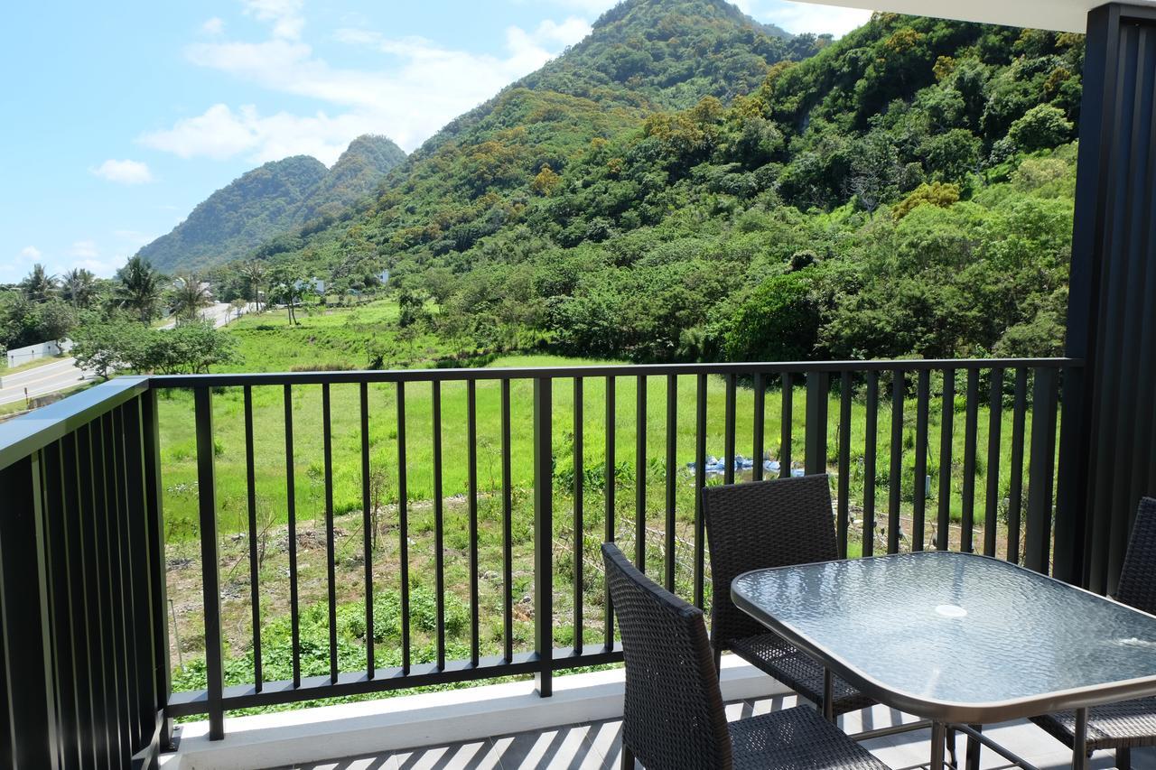 Moonlit Seaview Homestay Тонхэ Экстерьер фото