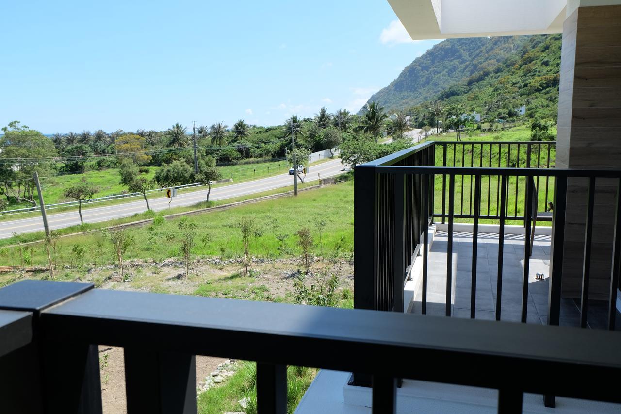 Moonlit Seaview Homestay Тонхэ Экстерьер фото